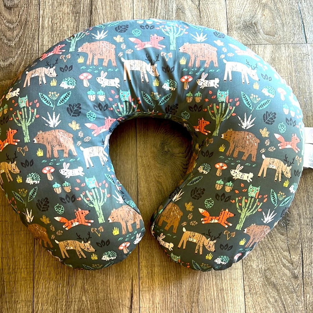 Bobby Original Nursing Support Pillow- Woodland Color